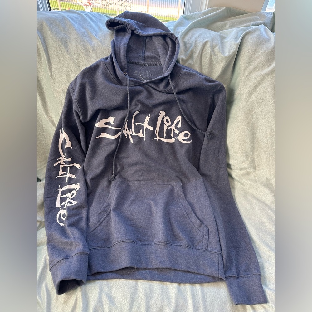 NWOT Men’s Salt Life S hoodie